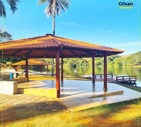 10 Quiosques com churrasqueira com Chácaras com muita área verde