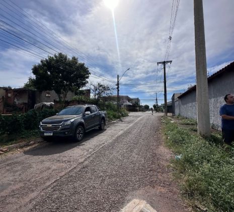 Lote asfaltado em Goiânia